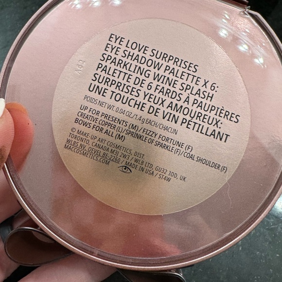 MAC Shadows - Picture 7 of 7